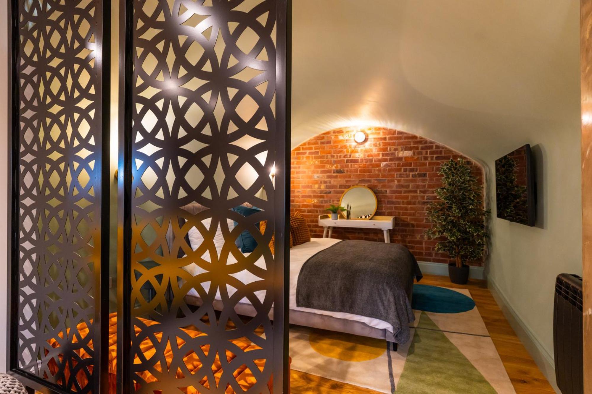 Commandery Vaults - Luxury Apartment In City Centre With Sky Tv Worcester Exterior foto